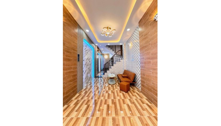 CHIẾN LƯỢC - HẺM XE TẢI - 3 TẦNG 4PN - 30M2 - SỔ ĐẸP GIÁ 3.75 TỶ